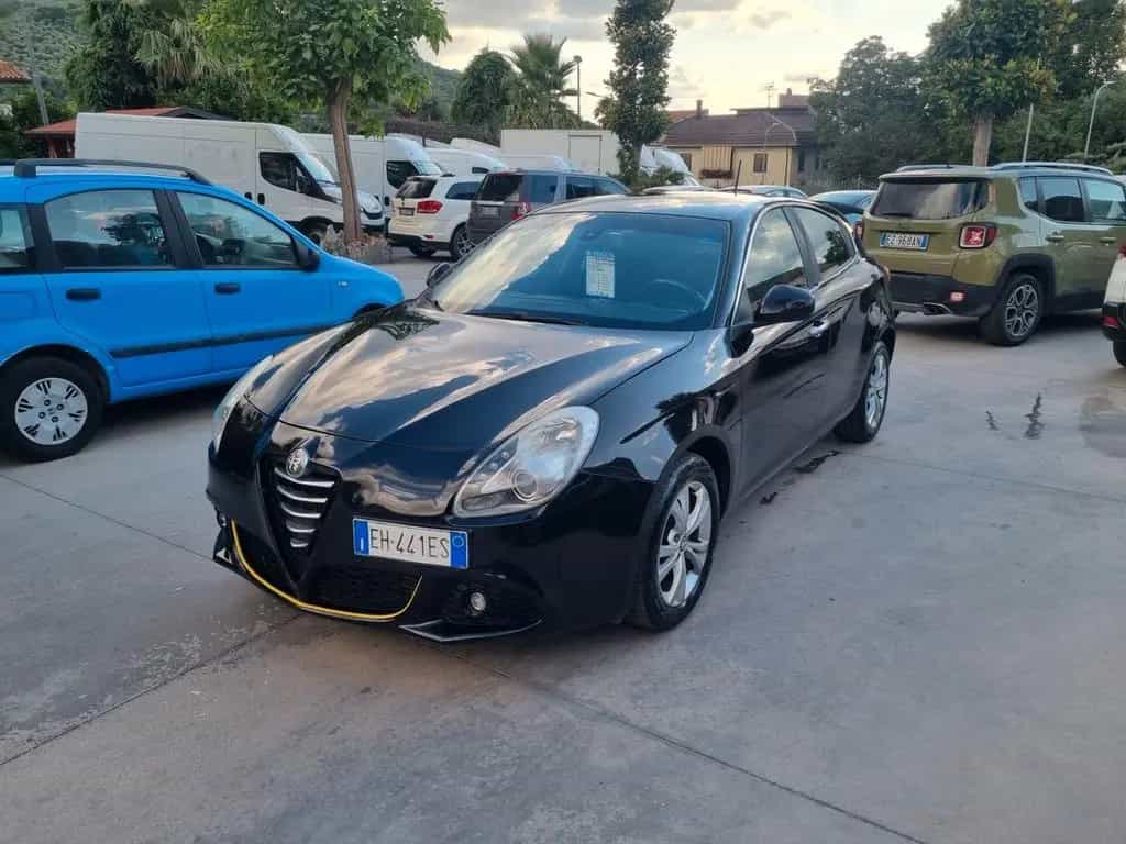 Alfa Romeo Giulietta 1.6 JTDm-2 105 CV Distincti 05/2011-photo-3