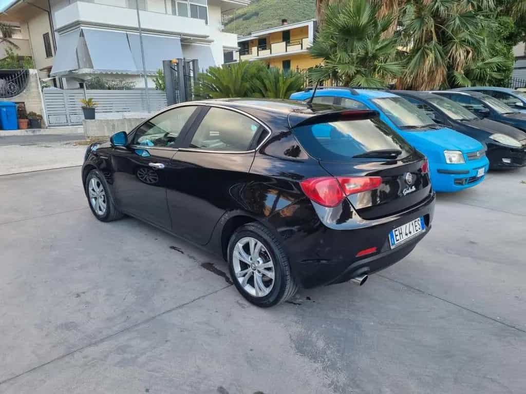 Alfa Romeo Giulietta 1.6 JTDm-2 105 CV Distincti 05/2011-photo-5