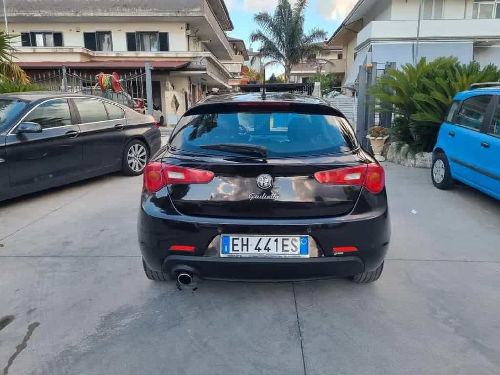 Alfa Romeo Giulietta 1.6 JTDm-2 105 CV Distincti 05/2011-photo-6