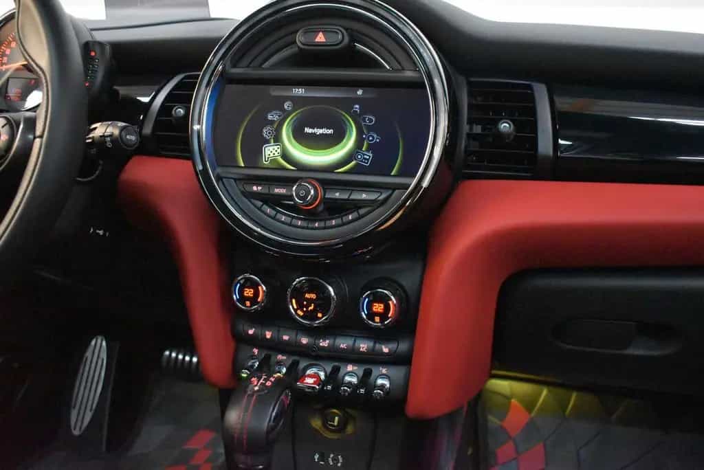 MINI Cooper S Automatik+H&K+Kamera+PanoDach+SHZ 12/2014-photo-17