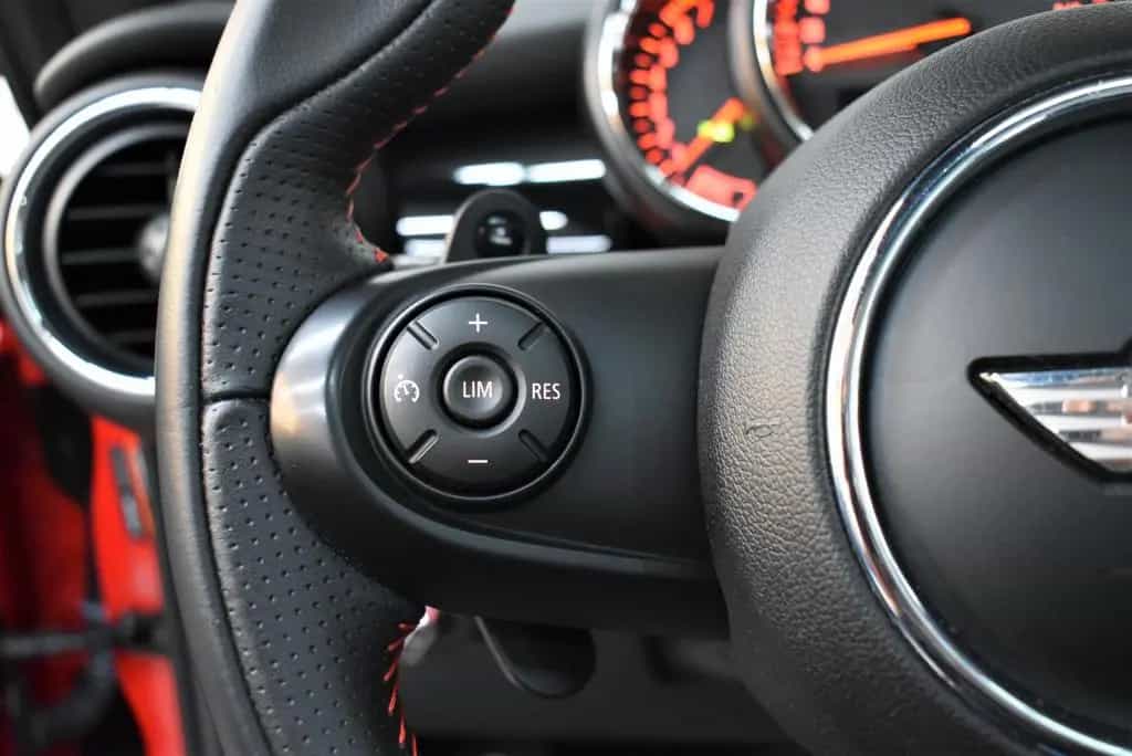 MINI Cooper S Automatik+H&K+Kamera+PanoDach+SHZ 12/2014-photo-25