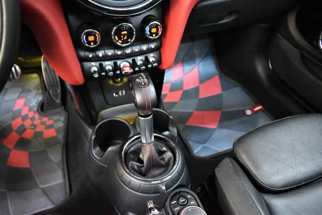 MINI Cooper S Automatik+H&K+Kamera+PanoDach+SHZ 12/2014-photo-27