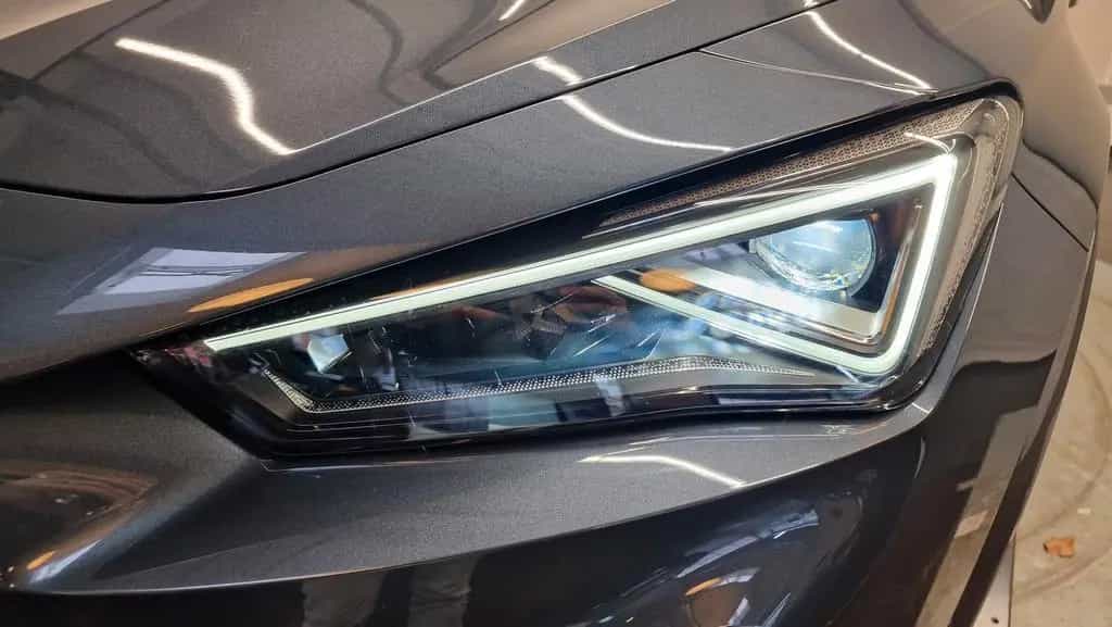 Cupra Formentor 1.5 TSI Matrix/ Full Link/ AHK/ Top... 05/2024-photo-8