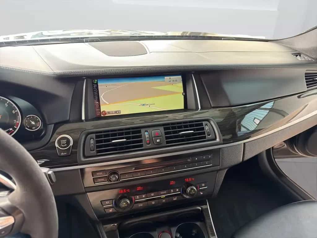 BMW 550 i xDrive M-Perform HUD DIGI COCKP 360° ACC 01/2016-photo-15