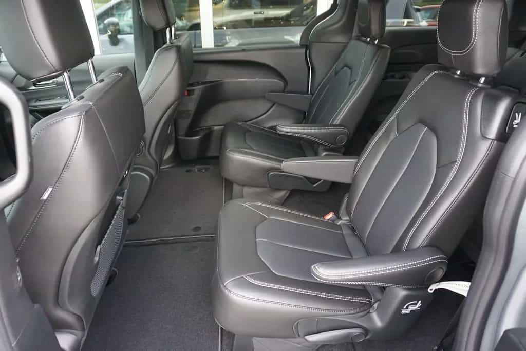 Chrysler Pacifica 3.6 Select FWD null-photo-8