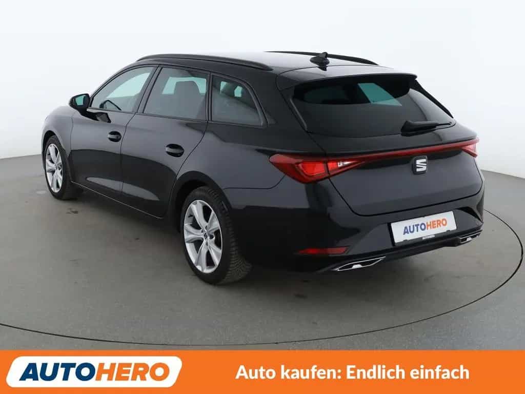 Seat Leon 1.5 eTSI ACT FR Aut.*NAVI*PDC*LED*SHZ*ACC* 04/2022-photo-3