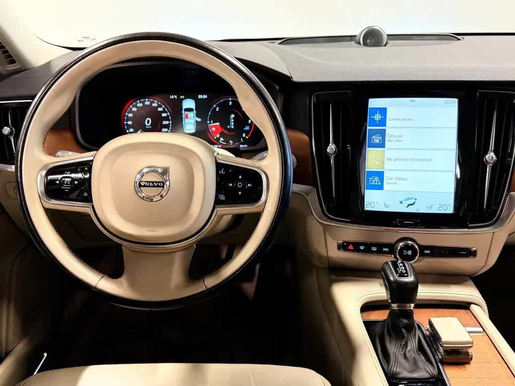 Volvo S90 Lim. Inscription AWD 4x4 04/2017-photo-24
