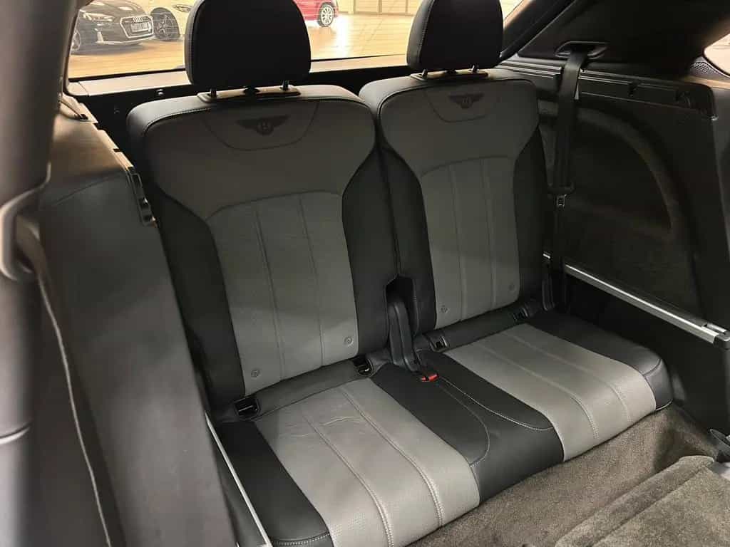 Bentley Bentayga V8 D PANO+NAVI+LED+SHZ+HEAD+ACC+360+22" 02/2017-photo-11