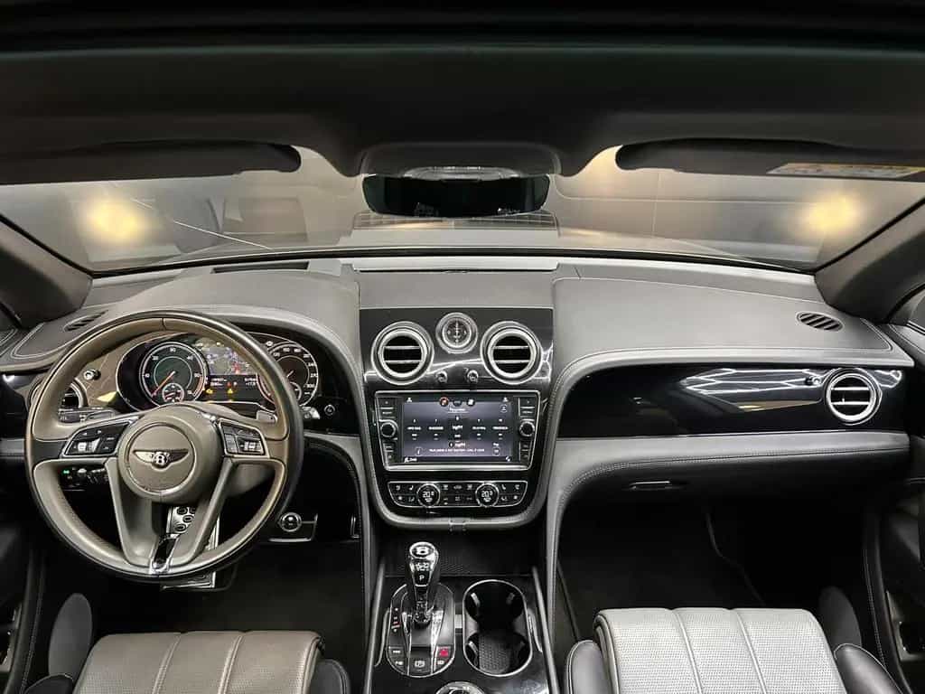 Bentley Bentayga V8 D PANO+NAVI+LED+SHZ+HEAD+ACC+360+22" 02/2017-photo-13