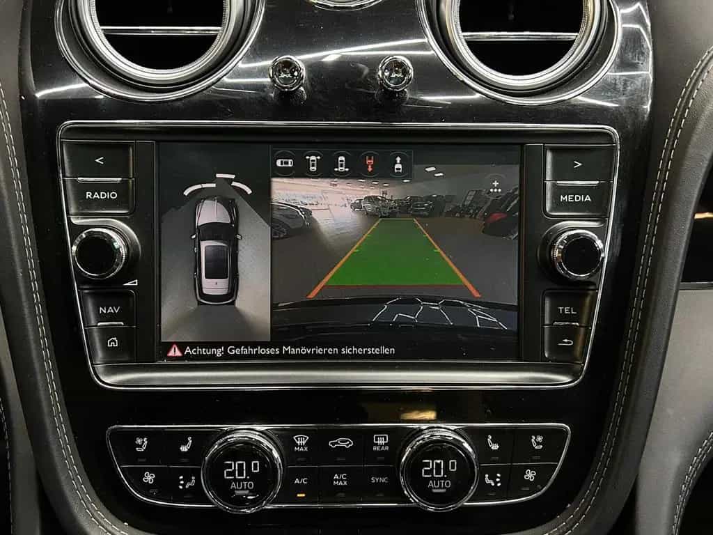Bentley Bentayga V8 D PANO+NAVI+LED+SHZ+HEAD+ACC+360+22" 02/2017-photo-20