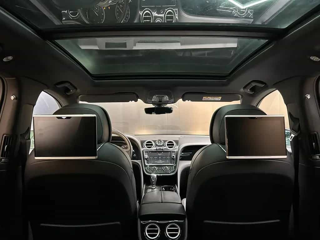 Bentley Bentayga V8 D PANO+NAVI+LED+SHZ+HEAD+ACC+360+22" 02/2017-photo-26
