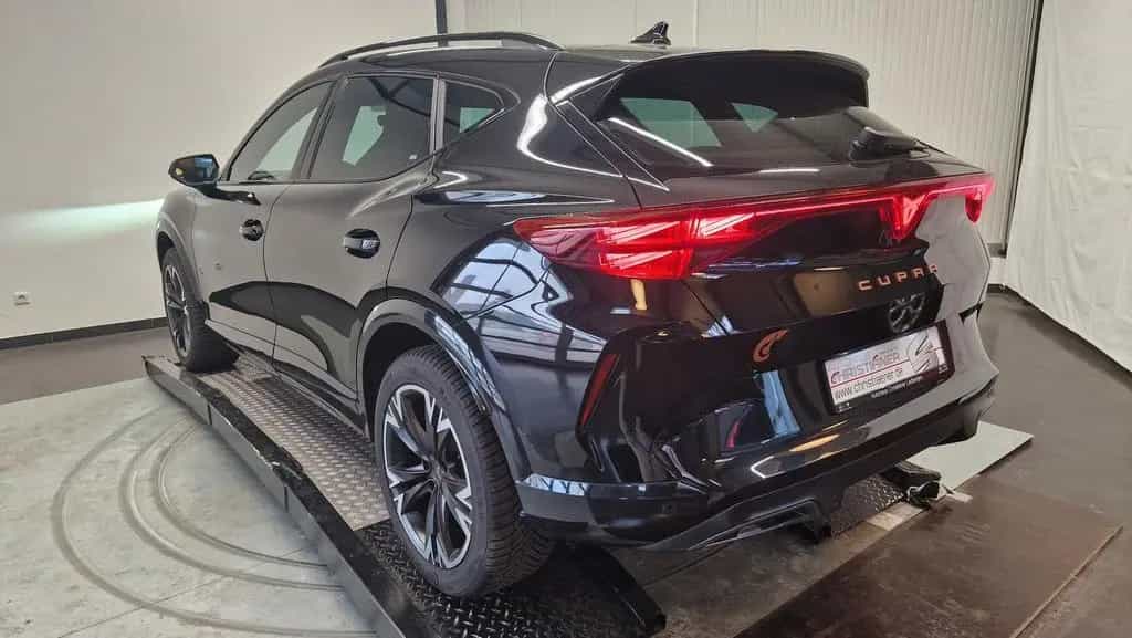Cupra Formentor 1.5 eTSI AHK/ GJR/ Navi/ Alcantara/... 04/2025-photo-1