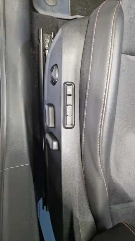 Cupra Formentor 1.5 eTSI AHK/ GJR/ Navi/ Alcantara/... 04/2025-photo-5