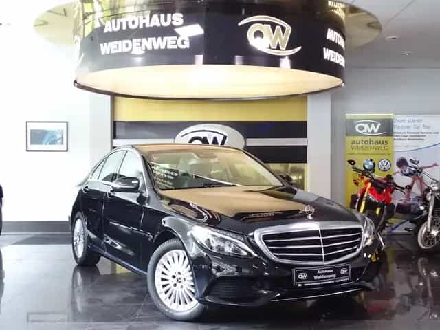 Mercedes-Benz C 180 Luxury TLeder Navi PDC SHZ AHK erst72765KM 01/2018-photo-0