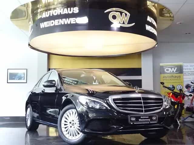 Mercedes-Benz C 180 Luxury TLeder Navi PDC SHZ AHK erst72765KM 01/2018-photo-1