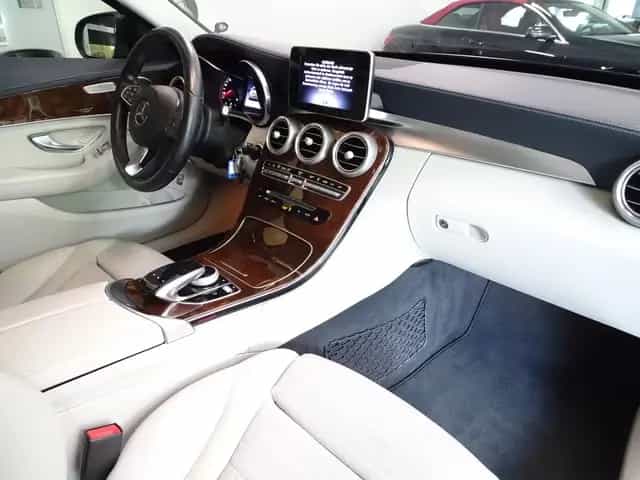 Mercedes-Benz C 180 Luxury TLeder Navi PDC SHZ AHK erst72765KM 01/2018-photo-11