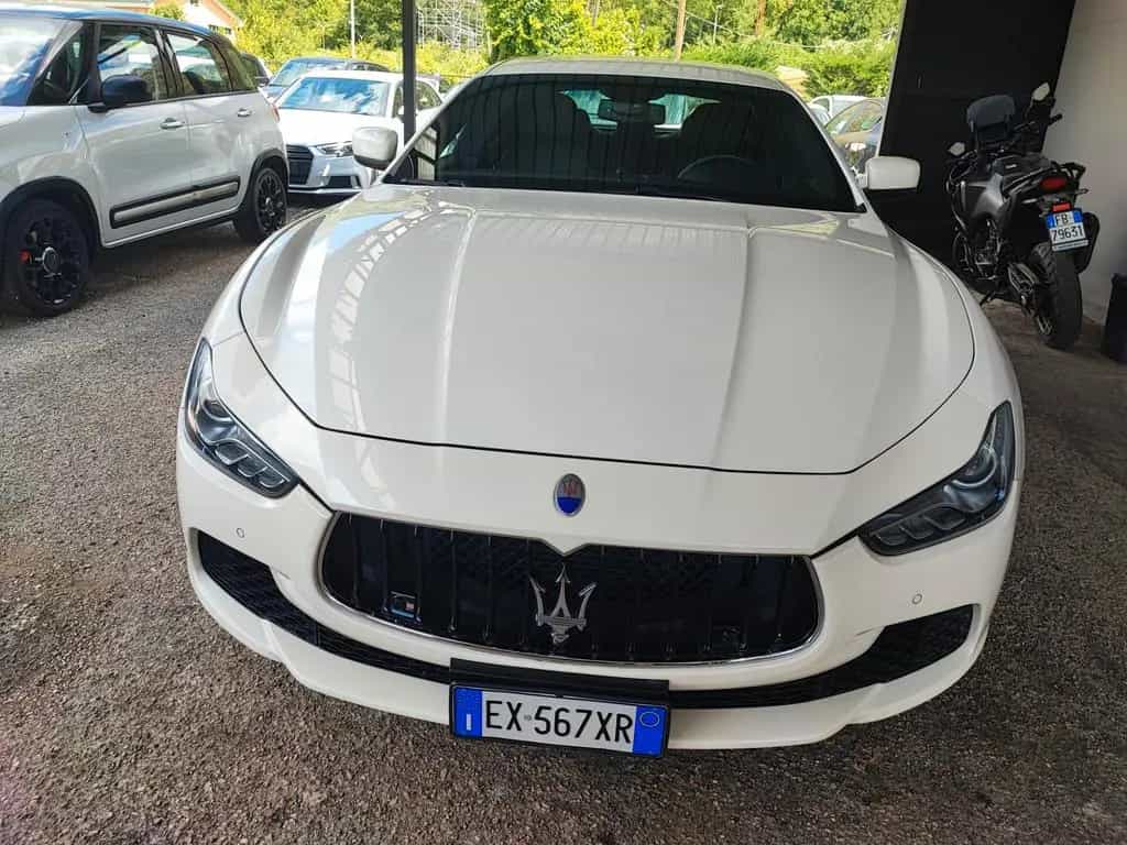 Maserati Ghibli V6 Diesel 01/2015-photo-1