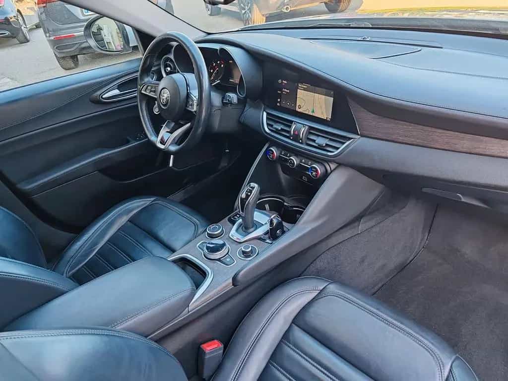 Alfa Romeo Giulia 2.2 TD AT8 190cv Ti 12/2020-photo-11