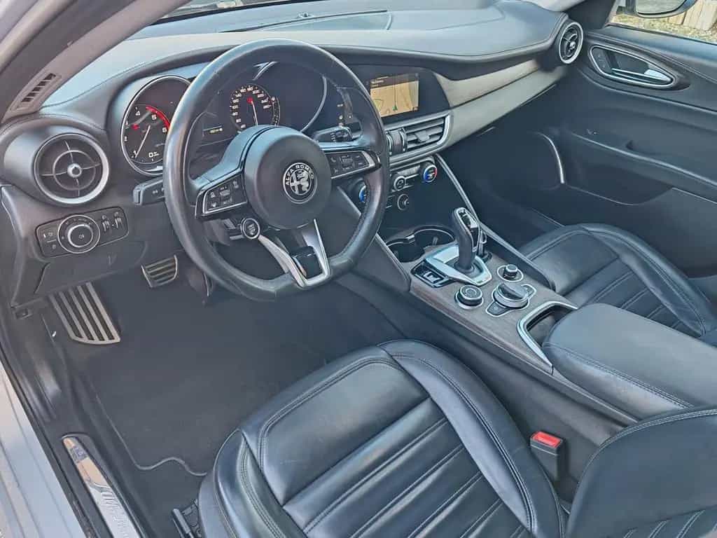 Alfa Romeo Giulia 2.2 TD AT8 190cv Ti 12/2020-photo-9