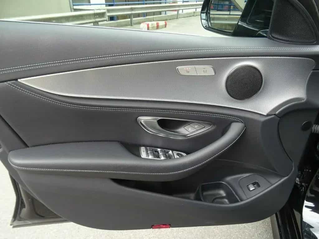 Mercedes-Benz E 300 de 9G-Tr.,AMG-Line,Leder,Panorama 01/2020-photo-16