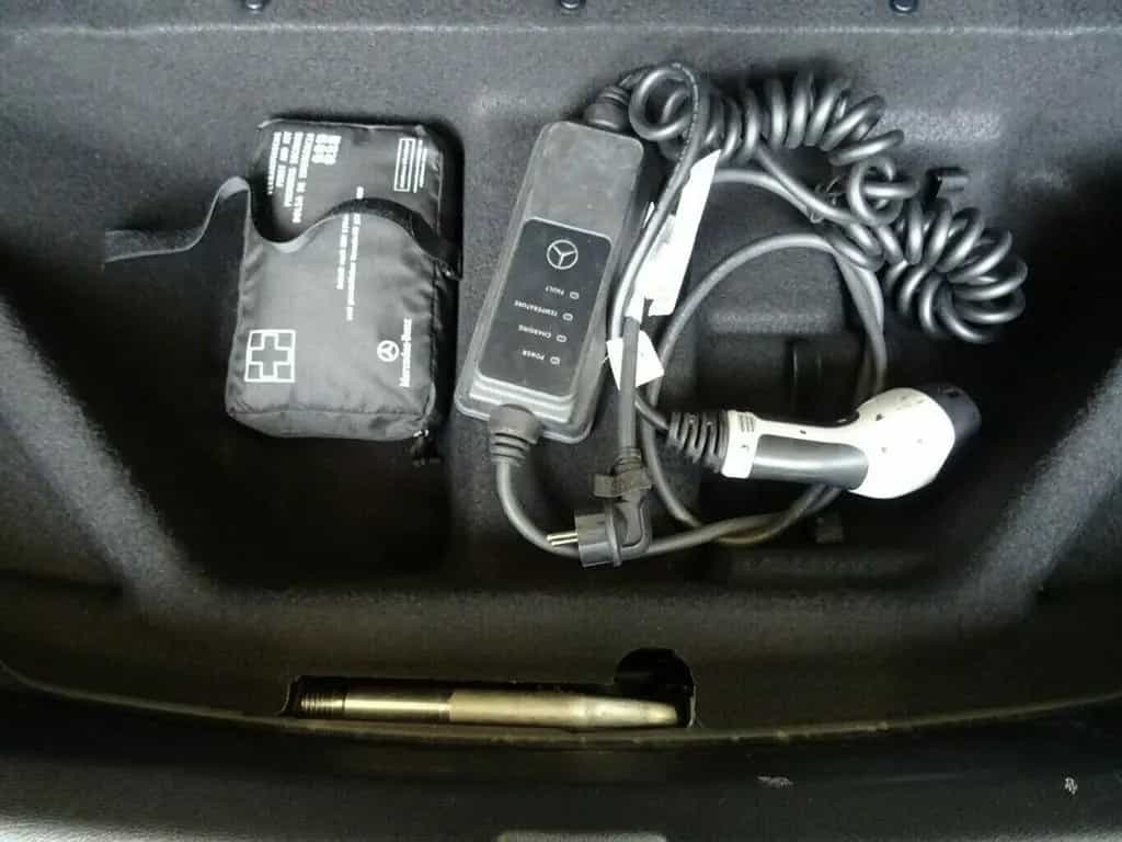 Mercedes-Benz E 300 de 9G-Tr.,AMG-Line,Leder,Panorama 01/2020-photo-18
