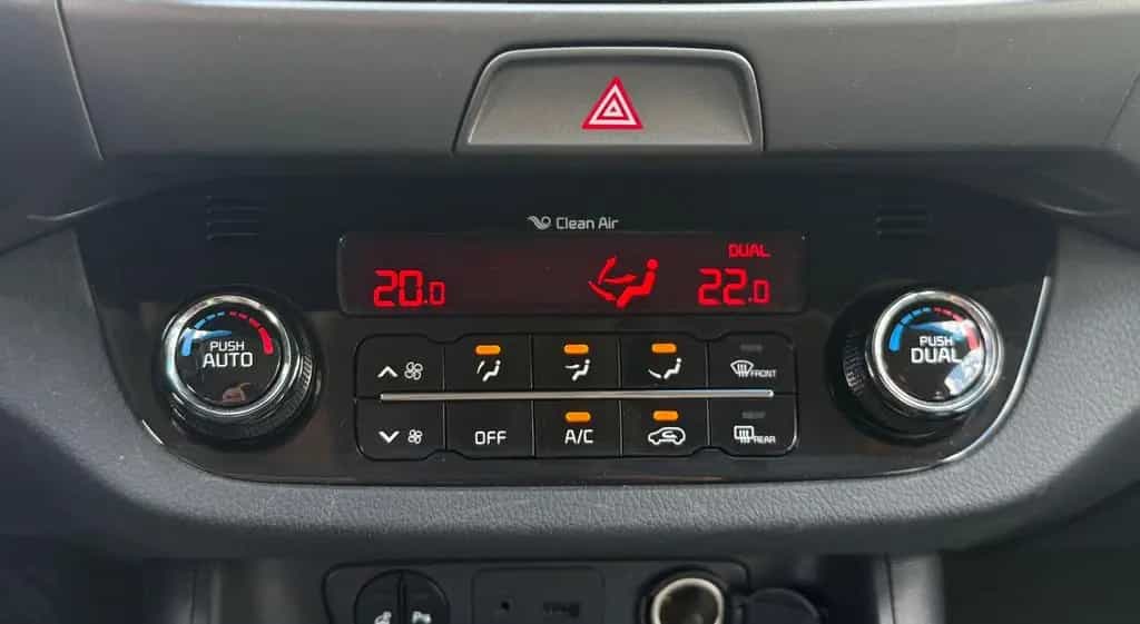 Kia Sportage Spirit 4WD  Xen Shz Nav Leder TOP! 08/2014-photo-19