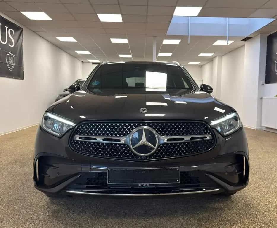 Mercedes-Benz GLC 300 4Matic AMG Line  PANORAMA 03/2023-photo-1