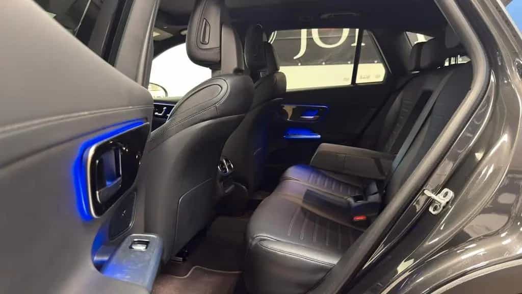 Mercedes-Benz GLC 300 4Matic AMG Line  PANORAMA 03/2023-photo-14