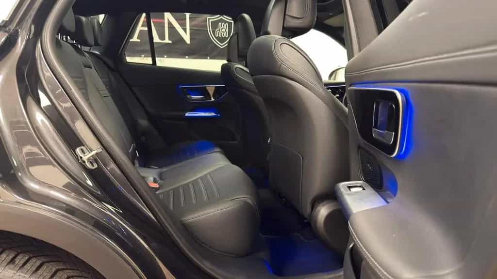 Mercedes-Benz GLC 300 4Matic AMG Line  PANORAMA 03/2023-photo-31