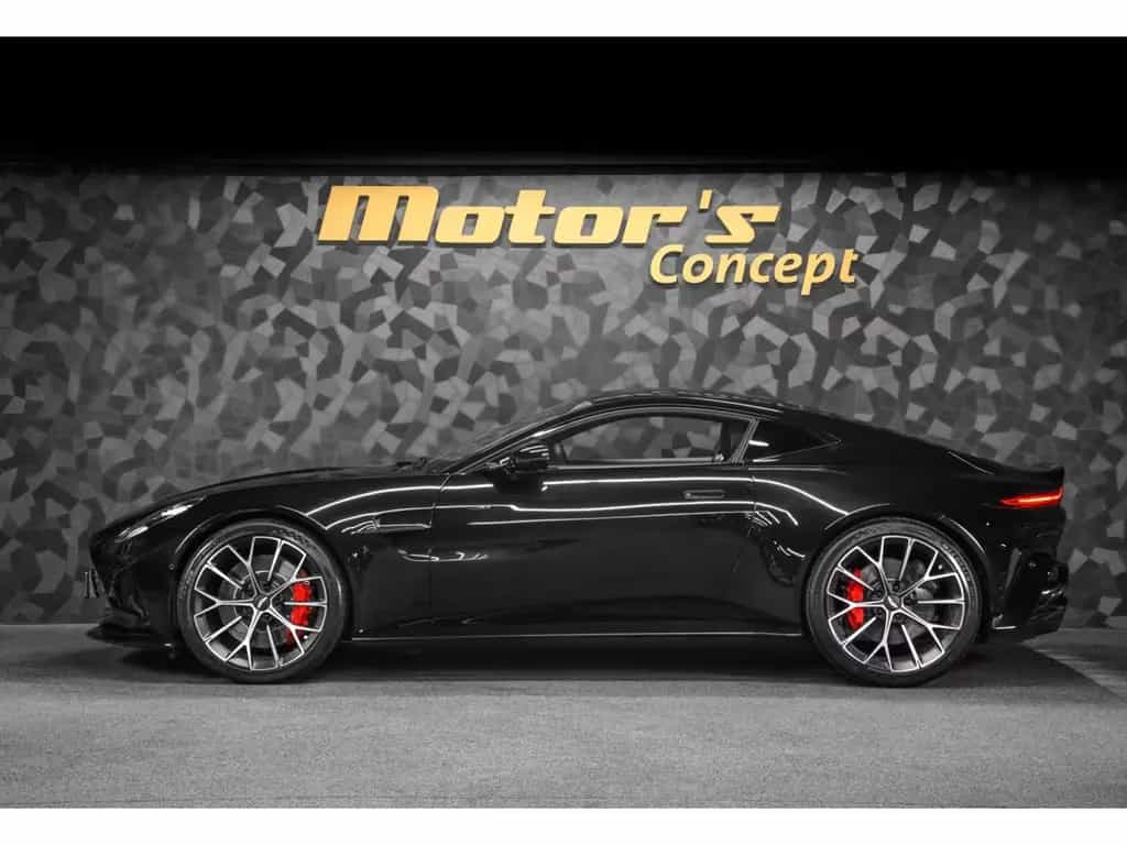 Aston Martin V8 Vantage Vantage V8 Coupé 07/2025-photo-1