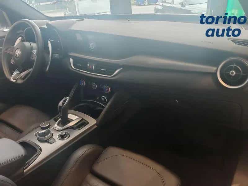 Alfa Romeo Stelvio 2.2 TD 210 CV Veloce AT8 Q4 03/2024-photo-3