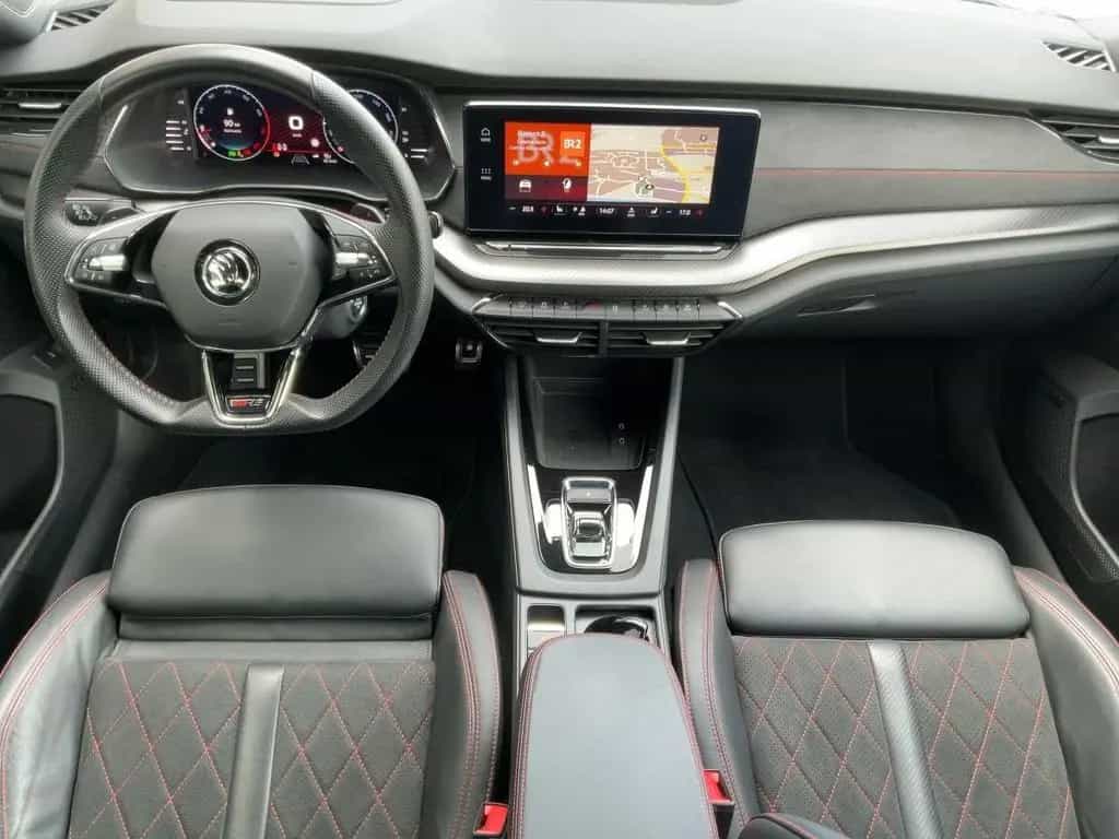 Skoda Octavia Combi RS plus EDITION MATRIX+AHK+STDHZG 02/2023-photo-8