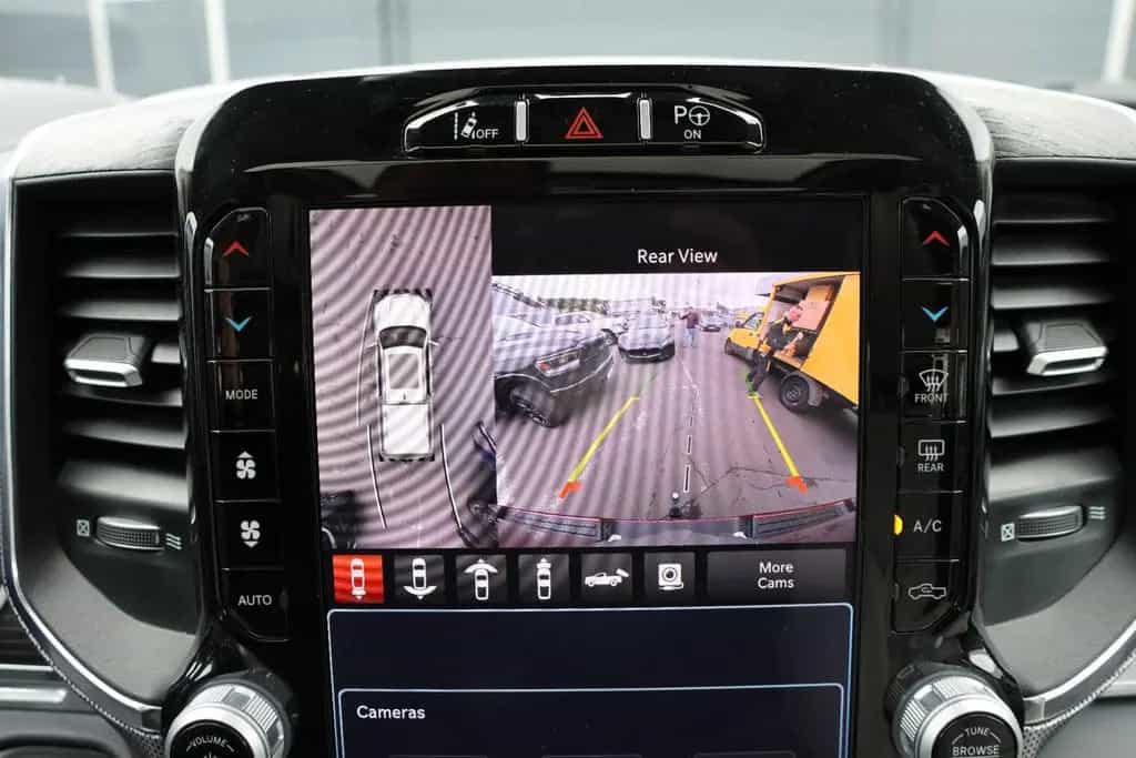 Dodge RAM 1500 5.7 4x4/ACC/HUD/360/H&K/Luftfederung/22 01/2024-photo-30