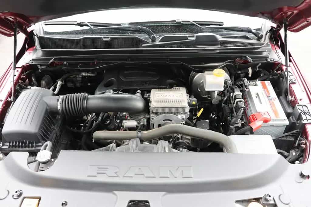 Dodge RAM 1500 5.7 4x4/ACC/HUD/360/H&K/Luftfederung/22 01/2024-photo-46