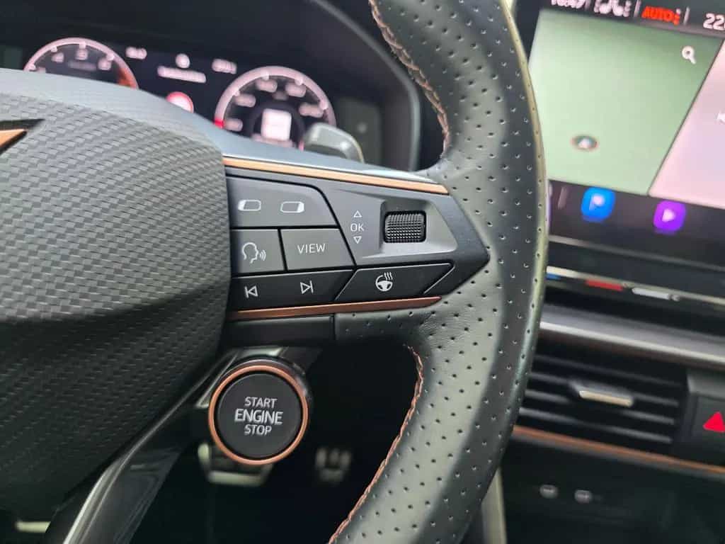 Cupra Formentor VZ 4Drive Panorama schwenkbare AHK 01/2022-photo-24