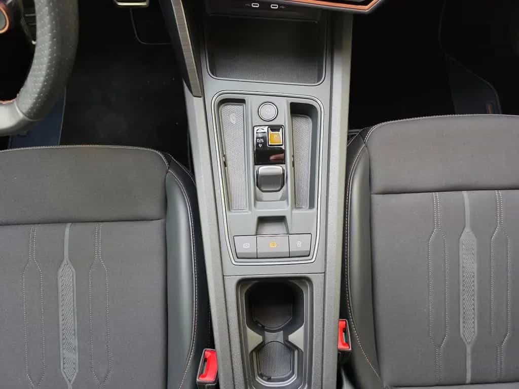 Cupra Formentor VZ 4Drive Panorama schwenkbare AHK 01/2022-photo-46