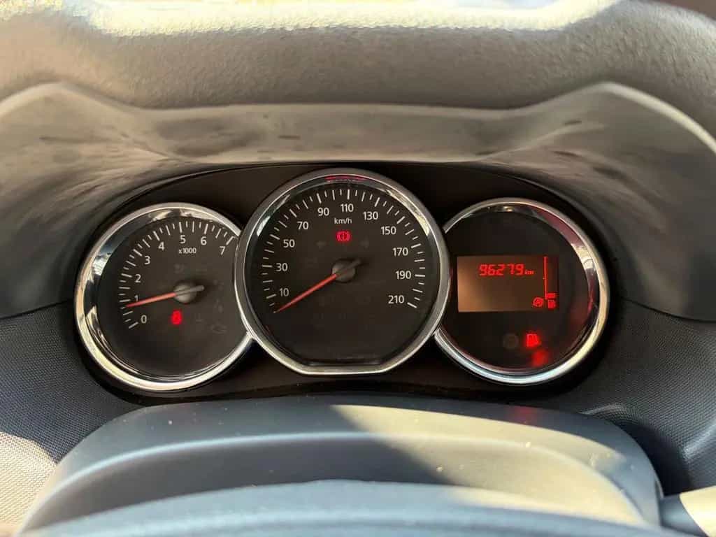 Dacia Duster 1.5 dCi 110CV Start&Stop 4x2 Lauréa 04/2016-photo-12