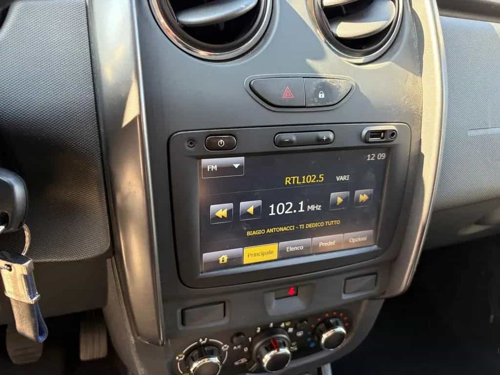 Dacia Duster 1.5 dCi 110CV Start&Stop 4x2 Lauréa 04/2016-photo-13