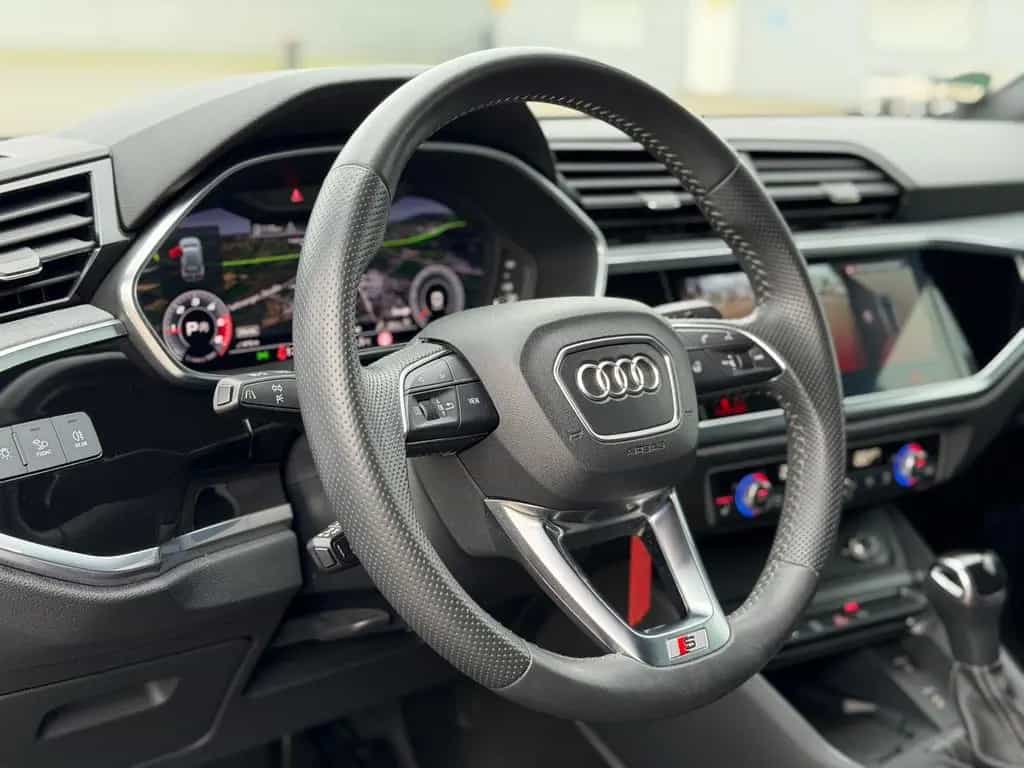 Audi Q3 40 TDI quattro S-LINE Leder AHK StdHzg. 360° 06/2019-photo-16