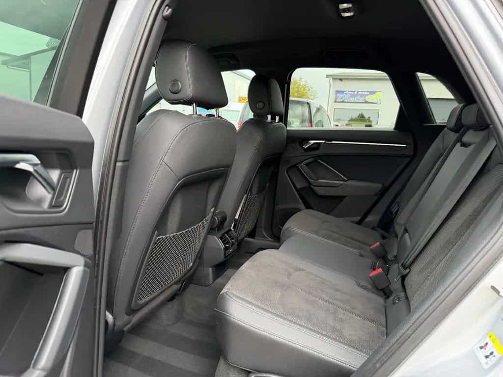 Audi Q3 40 TDI quattro S-LINE Leder AHK StdHzg. 360° 06/2019-photo-29