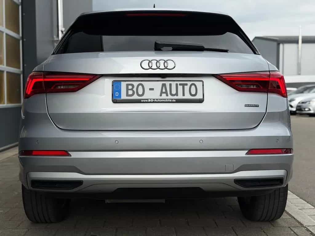 Audi Q3 40 TDI quattro S-LINE Leder AHK StdHzg. 360° 06/2019-photo-9
