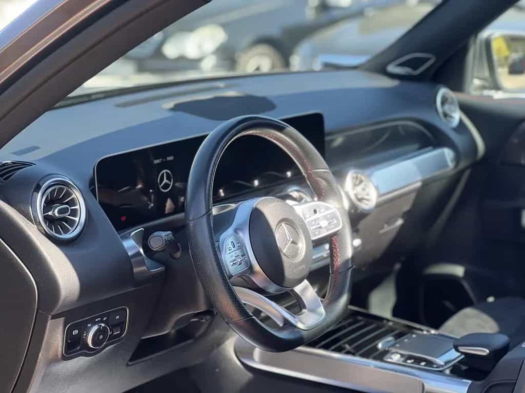 Mercedes-Benz GLB 250 AMG*4Matic*MBGarantie*360°*Distro*Pano* 11/2020-photo-9