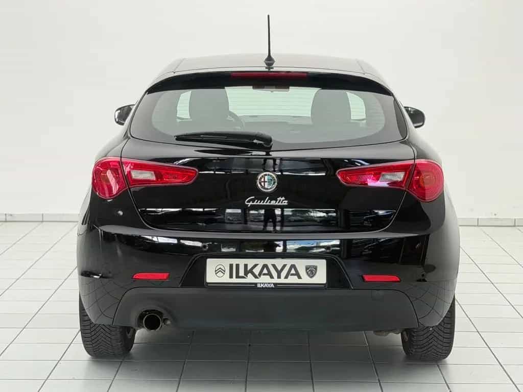 Alfa Romeo Giulietta Turismo 08/2014-photo-5