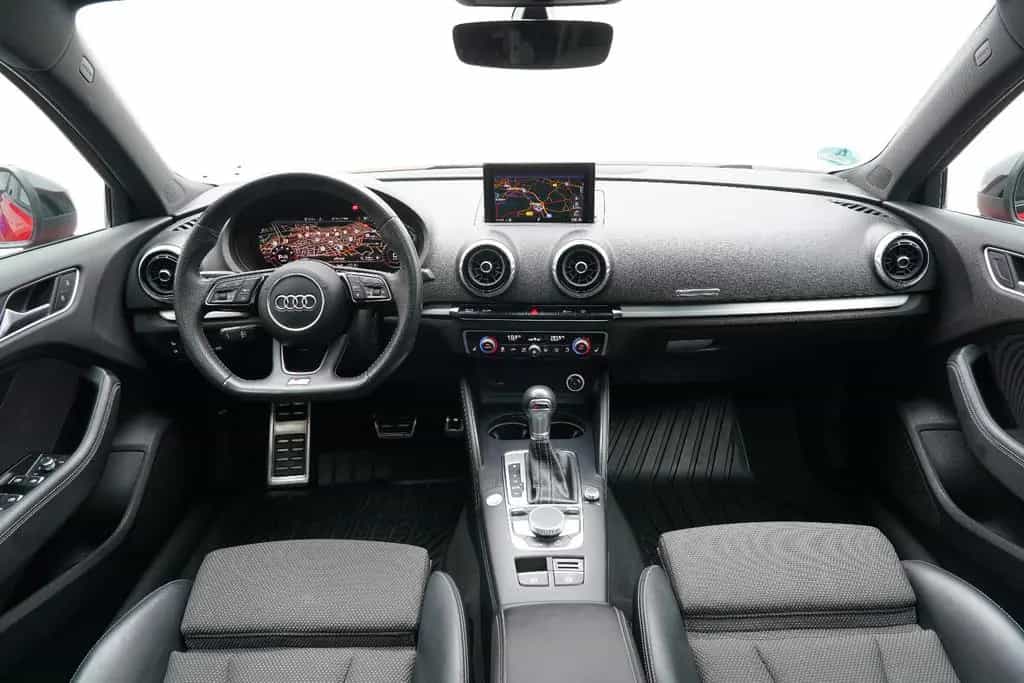 Audi A3 Sportback 35 TFSI S-Line Sport Plus Panorama 06/2019-photo-22