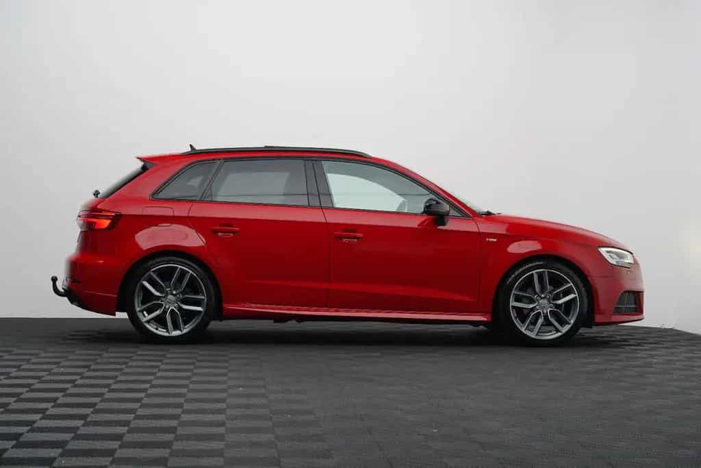 Audi A3 Sportback 35 TFSI S-Line Sport Plus Panorama 06/2019-photo-3
