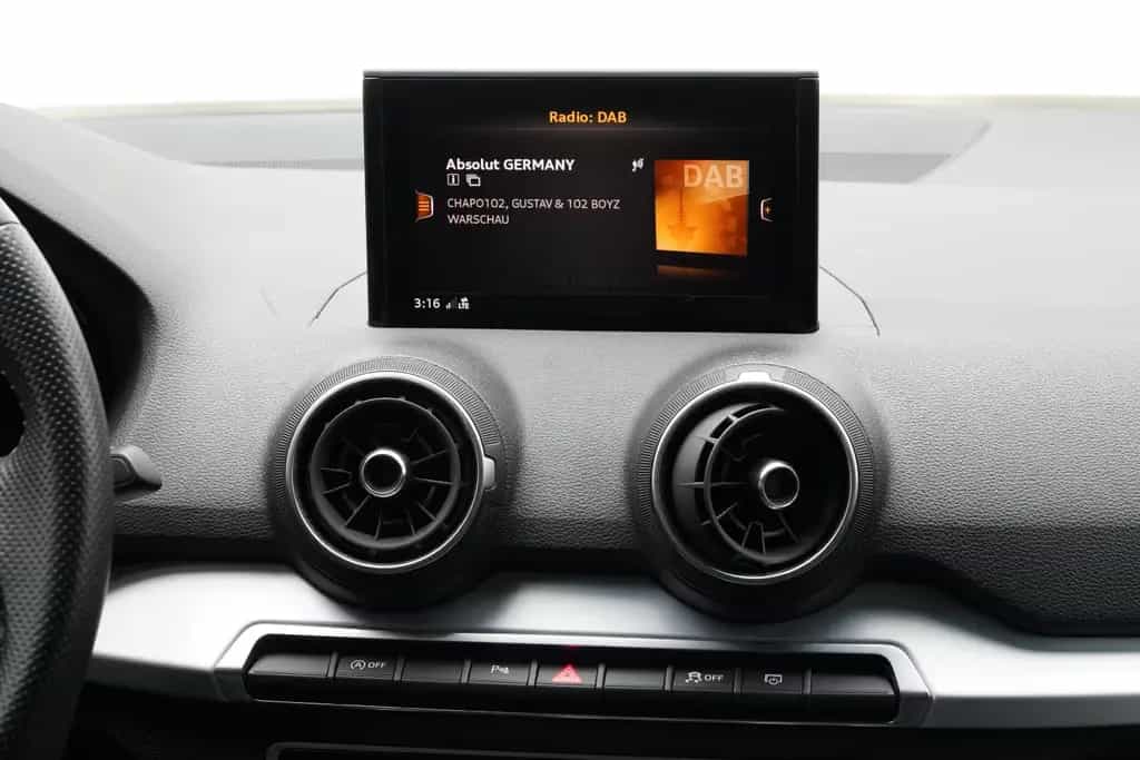 Audi Q2 40 TFSI S-Line Quattro Alcantara NAVI Keyless 07/2019-photo-27
