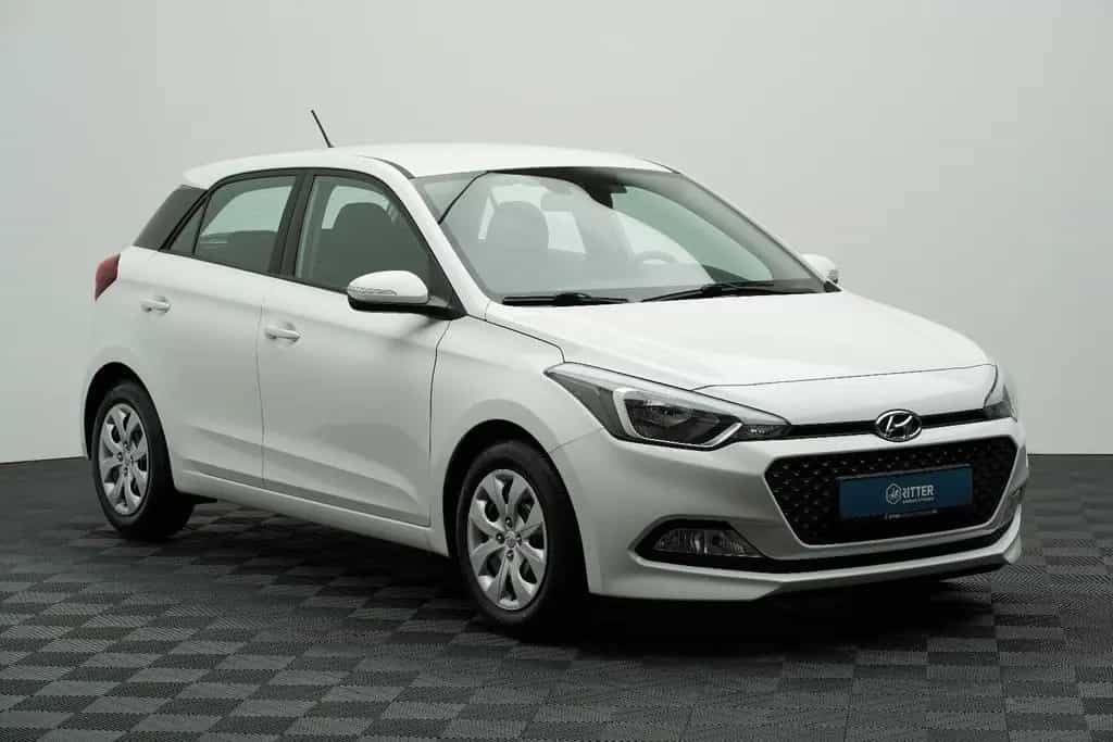 Hyundai i20 Trend Automatik Klima Tempomat PDC SHZ Temp. 03/2018-photo-2