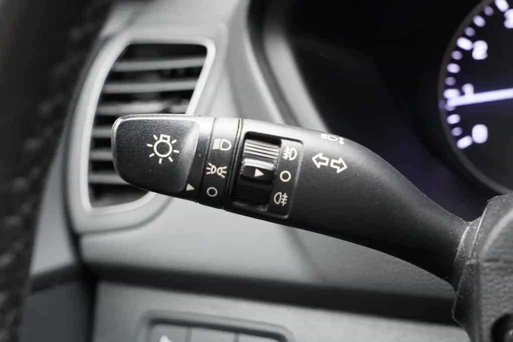 Hyundai i20 Trend Automatik Klima Tempomat PDC SHZ Temp. 03/2018-photo-29