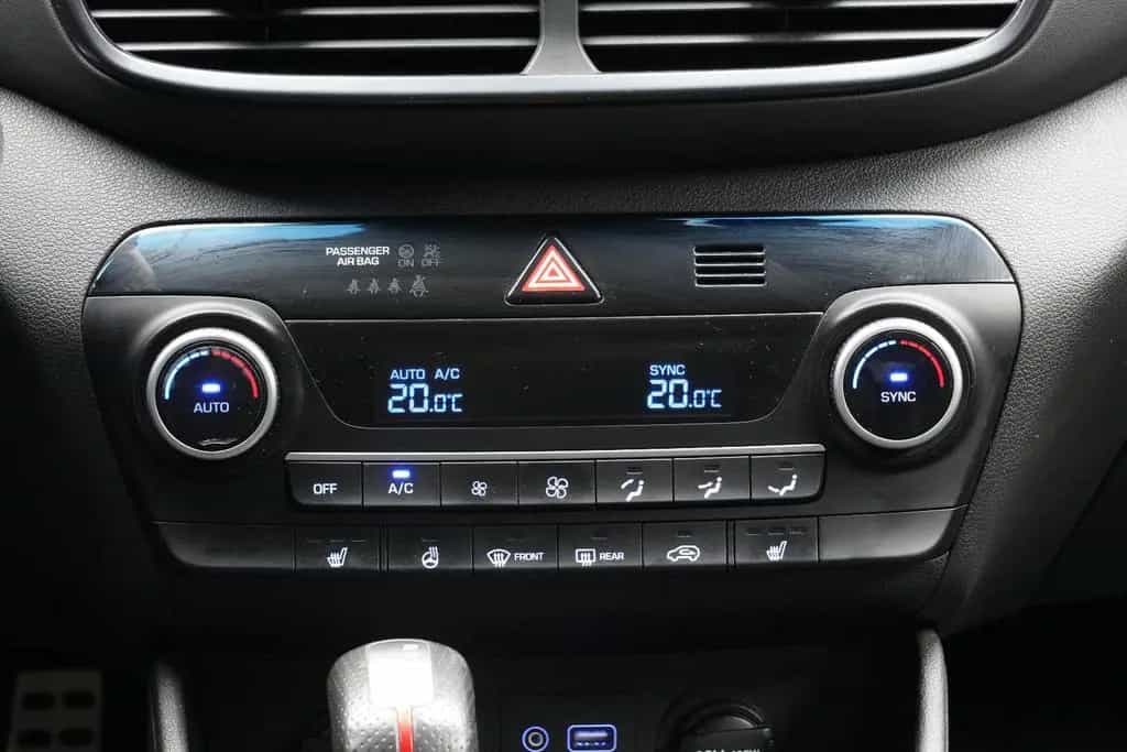 Hyundai TUCSON 1.6 GDi N-Line LED R-Kamera NAVI PDC SHZ 10/2019-photo-31