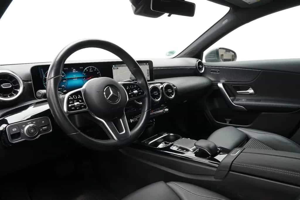 Mercedes-Benz A 180 Progressive LED MBUX Keyless SHZ Tempomat 03/2019-photo-14